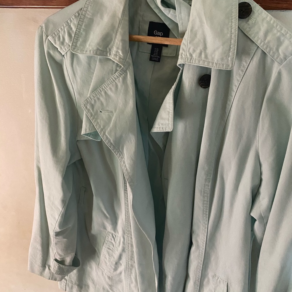 Woman’s jacket - Picture 2 of 4